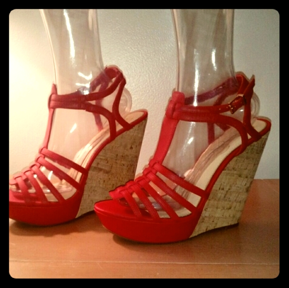 Jessica Simpson Wedges